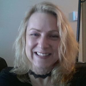 Meet your Posher, April